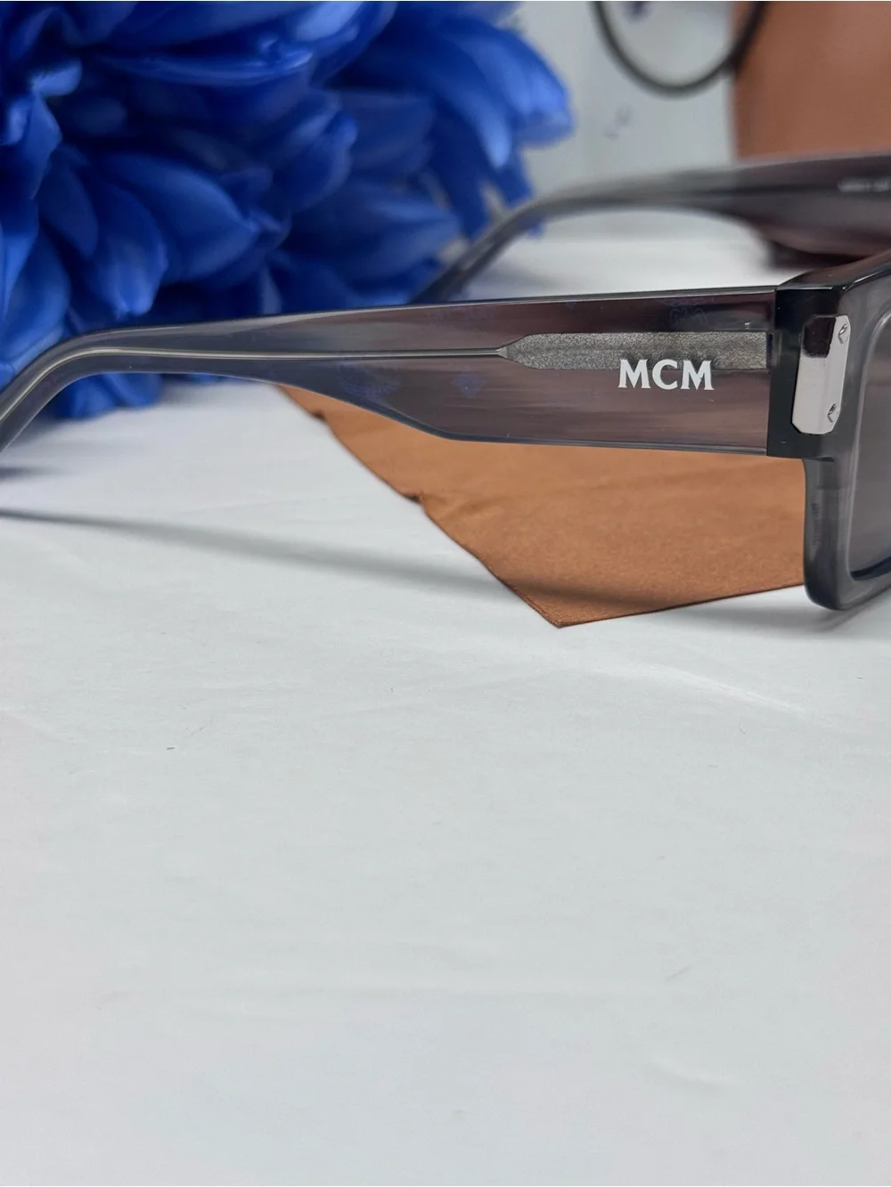 🔥 MCM UNISEX LOGO SUNGLASSES